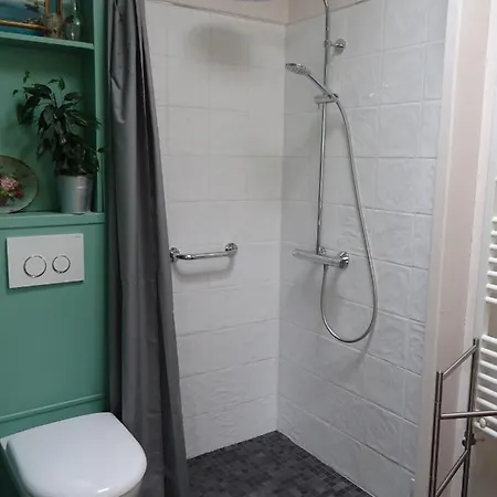 D'hotes Sur Jardin Acces Pmr فندق مبيت وإفطار 3*