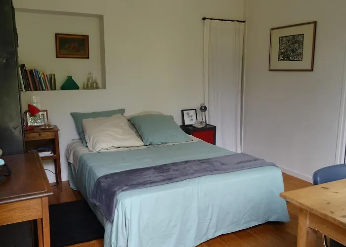 D'hotes Sur Jardin Acces Pmr 3* Caen